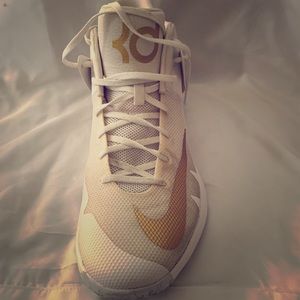 Size 14 - Nike KD Trey V